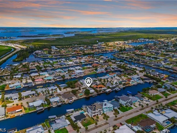 12206 Boat Shell Dr, Matlacha Isles, FL 33991