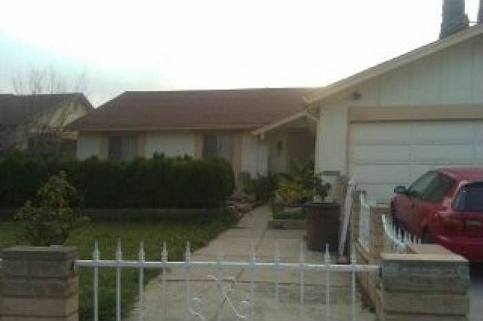 1st image of Pembroke Dr
