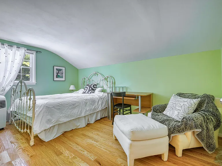 31 Shepard Way — Photo 19