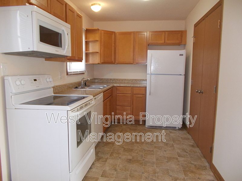 198 Cardinal Way Lewisburg, WV, 24901 Apartments for Rent Zillow