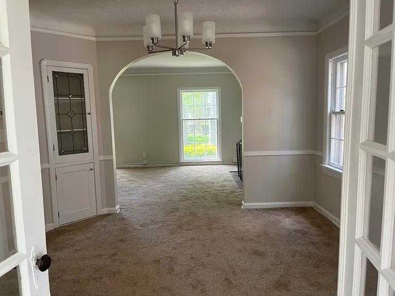 1031 Pennfield Rd — Photo 3