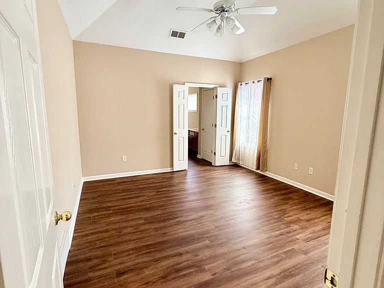 7479 Bakers Glenn Ln — Photo 10