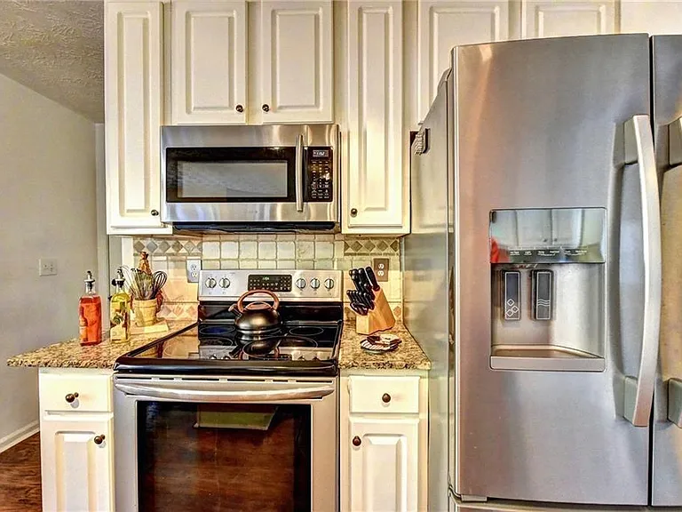3940 Piper Glen Dr — Photo 14