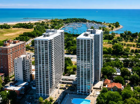 4250 N Marine Dr APT 807, Chicago, IL 60613