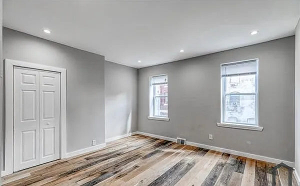 2021 W Oxford St — Photo 18