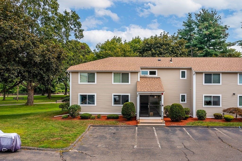 6 Arbor Way APT A, Holyoke, MA 01040 | MLS #73151576 | Zillow