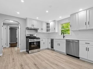 255 West St, Weymouth, MA 02188