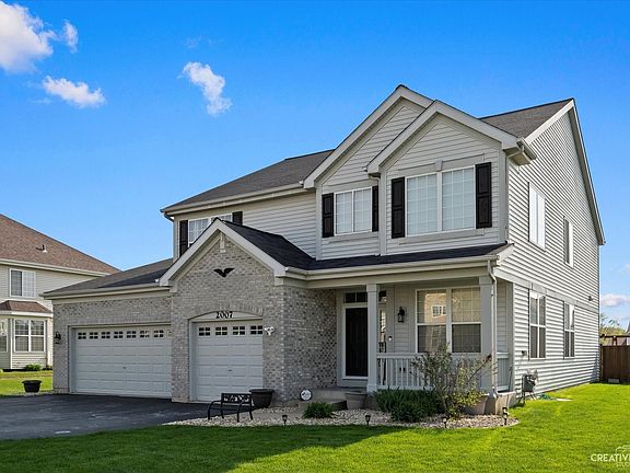 Perfectly situated in the Raintree Subdivision, this home is awesome!