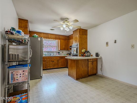 5th image of 6416 Oleary Rd