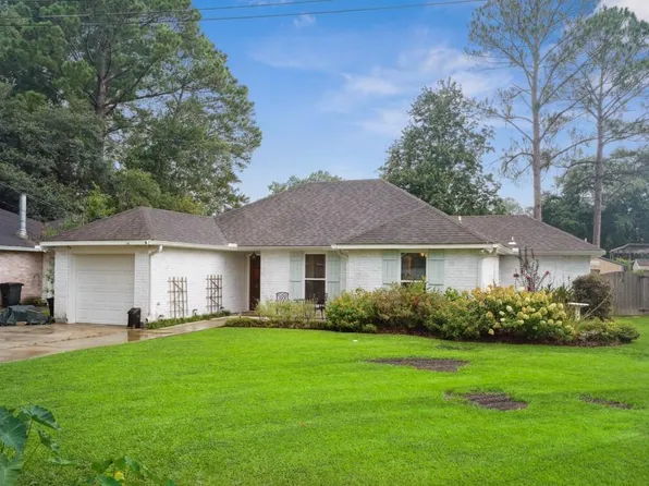 2584 Biron St, Mandeville, LA 70448