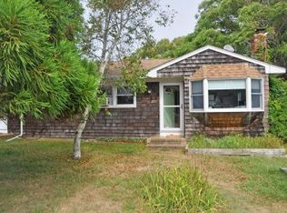 27 Ditch Plains Rd, Montauk, NY 11954