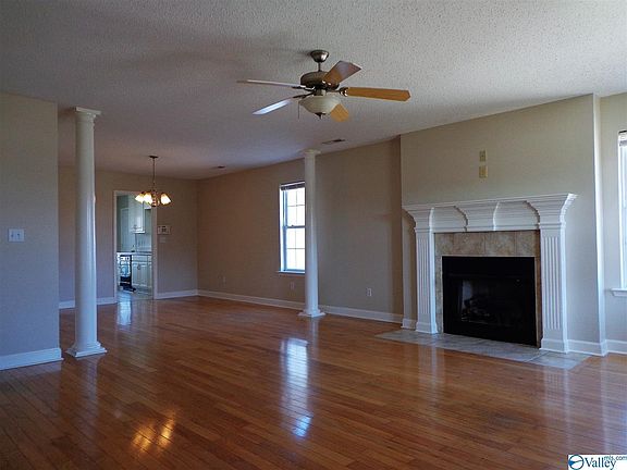 2nd image of 5001 Frankford Dr SE