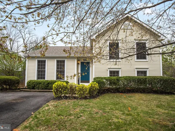 20820 Scottsbury Dr, Germantown, MD 20876