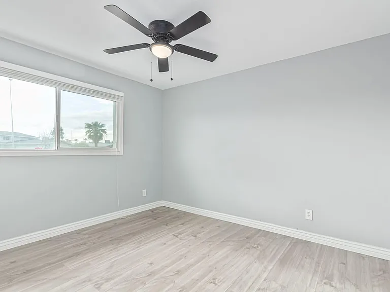 154 E Santa Cruz Dr — Photo 17