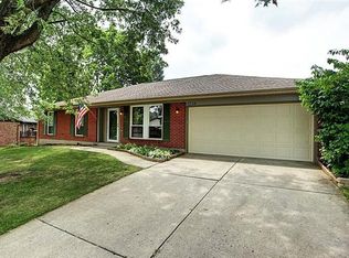 2238 Robinhood Dr, Miamisburg, OH 45342