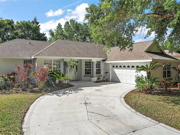 1860 Park Forest Blvd, Mount Dora, FL 32757