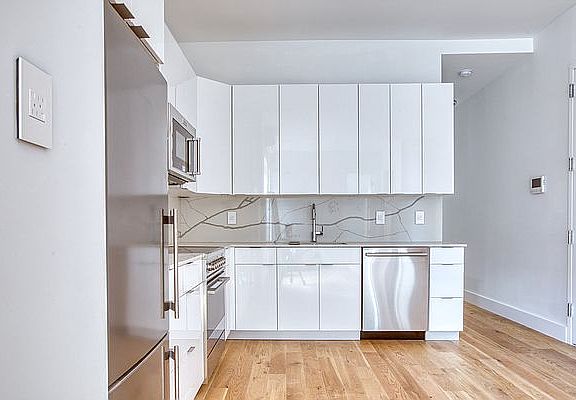 4th image of 50 Mac Donough St #6
