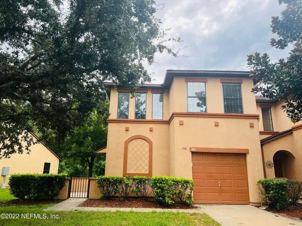 748 Ginger Mill Dr, Saint Johns, FL 32259