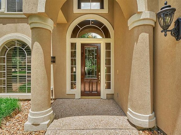 The elegant entryway into this wonderful home that has been impeccably maintained throughout!