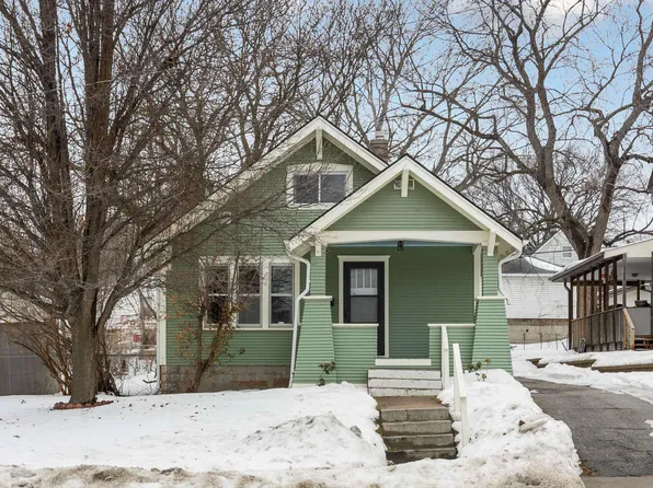 962 S 50th St, Omaha, NE 68106