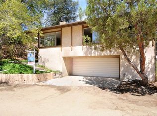 1102 Outlook Ln, Glendale, CA 91206