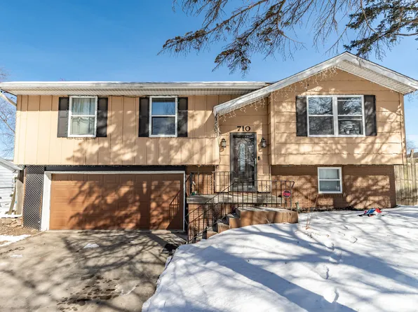 710 Apache Ln, Lowell, IN 46356