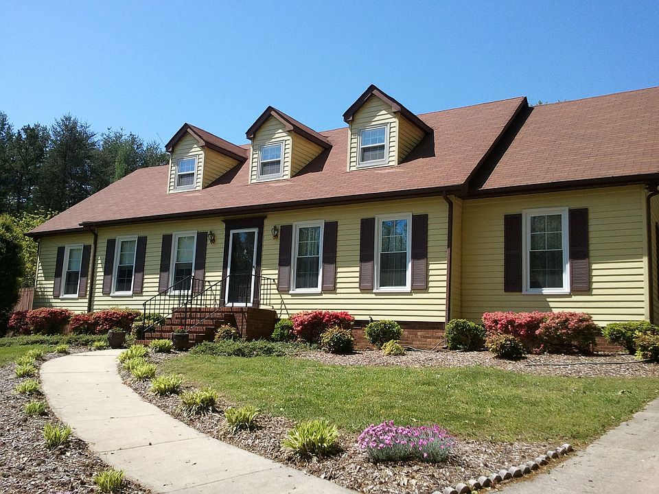 Pleasant Garden Country Home