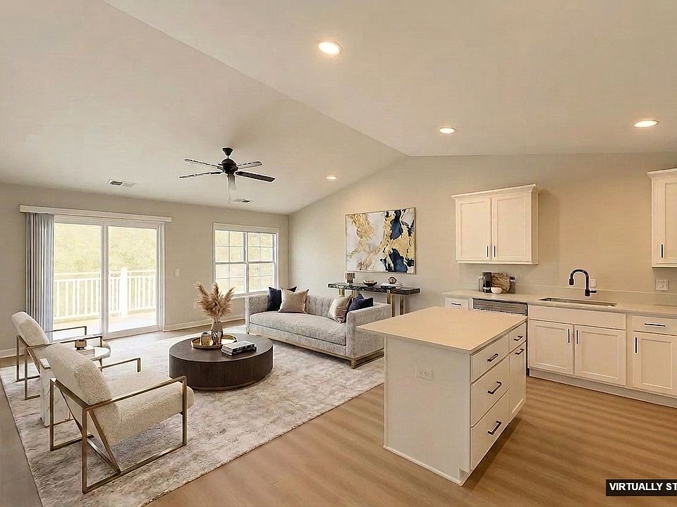 1st image of 2709 Silvernail Rd #6
