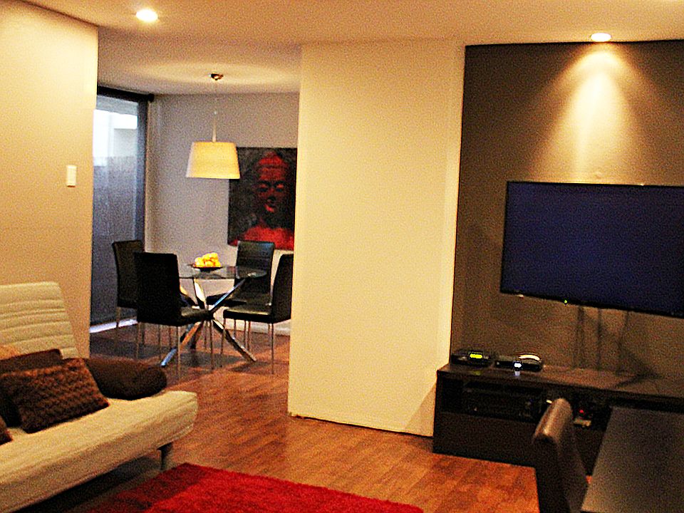 1st image of 525 North Sycamore Avenue #313