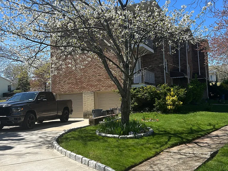 164 Beach Rd #A — Photo 9