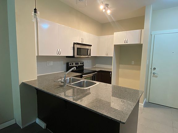 3rd image of 13789 107a Ave #215