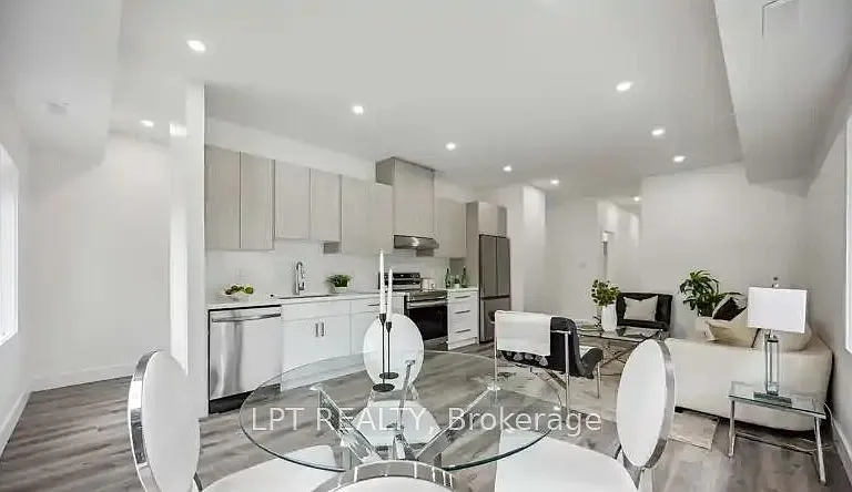 19 Hatfield Cres — Photo 7