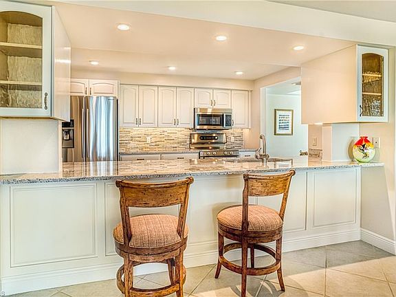 4th image of 2835 W Gulf Dr Unit 1