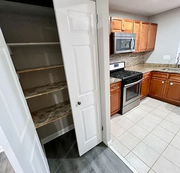 14713 Cardigan Sq — Photo 11