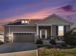 9213 Kenton St, Lenexa, KS 66227