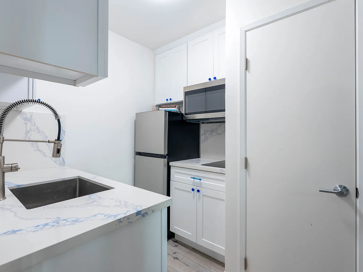 Studio, 271 sqft, $1,695 — Photo 4