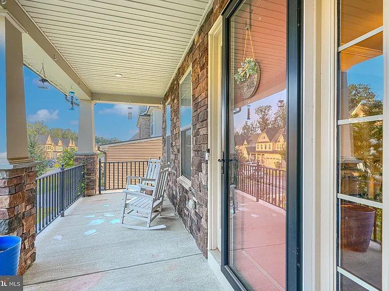 7142 Starmount Way — Photo 7