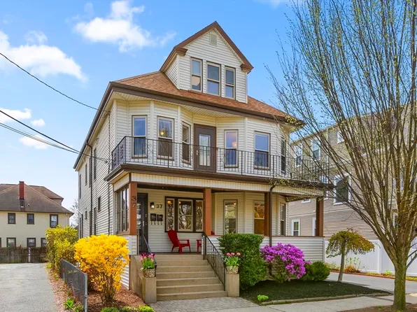 39 Cleveland St, Arlington, MA 02474