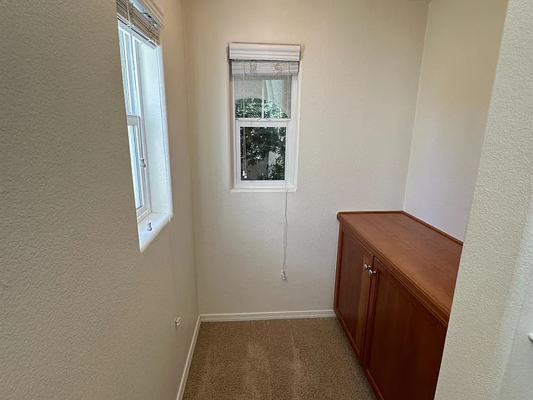 1732 N Dutch Ave — Photo 16