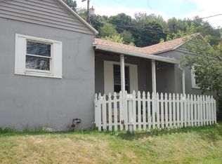 217 Minden Aly, Hyde Park, PA 15641