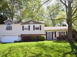 299 Walmar Dr, Bay Village, OH 44140