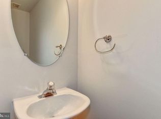 2327 Huntington Station Ct, Alexandria, VA 22303