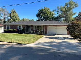 3105 Hampton Rd, Saint Joseph, MO 64505