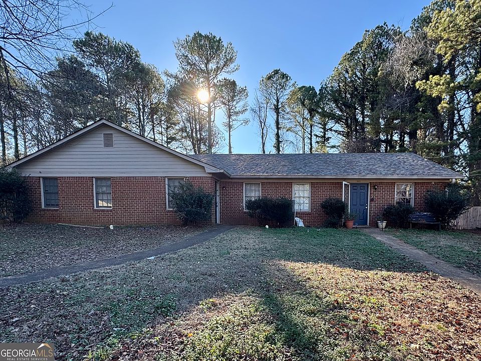 1st image of 440 Freeport Dr