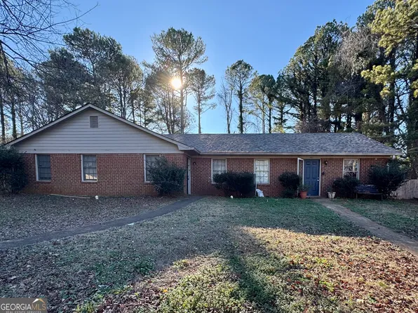 440 Freeport Dr, Lawrenceville, GA 30046
