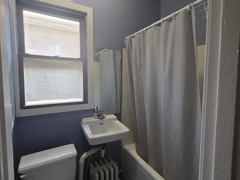 4006 Alder St #2R — Photo 6