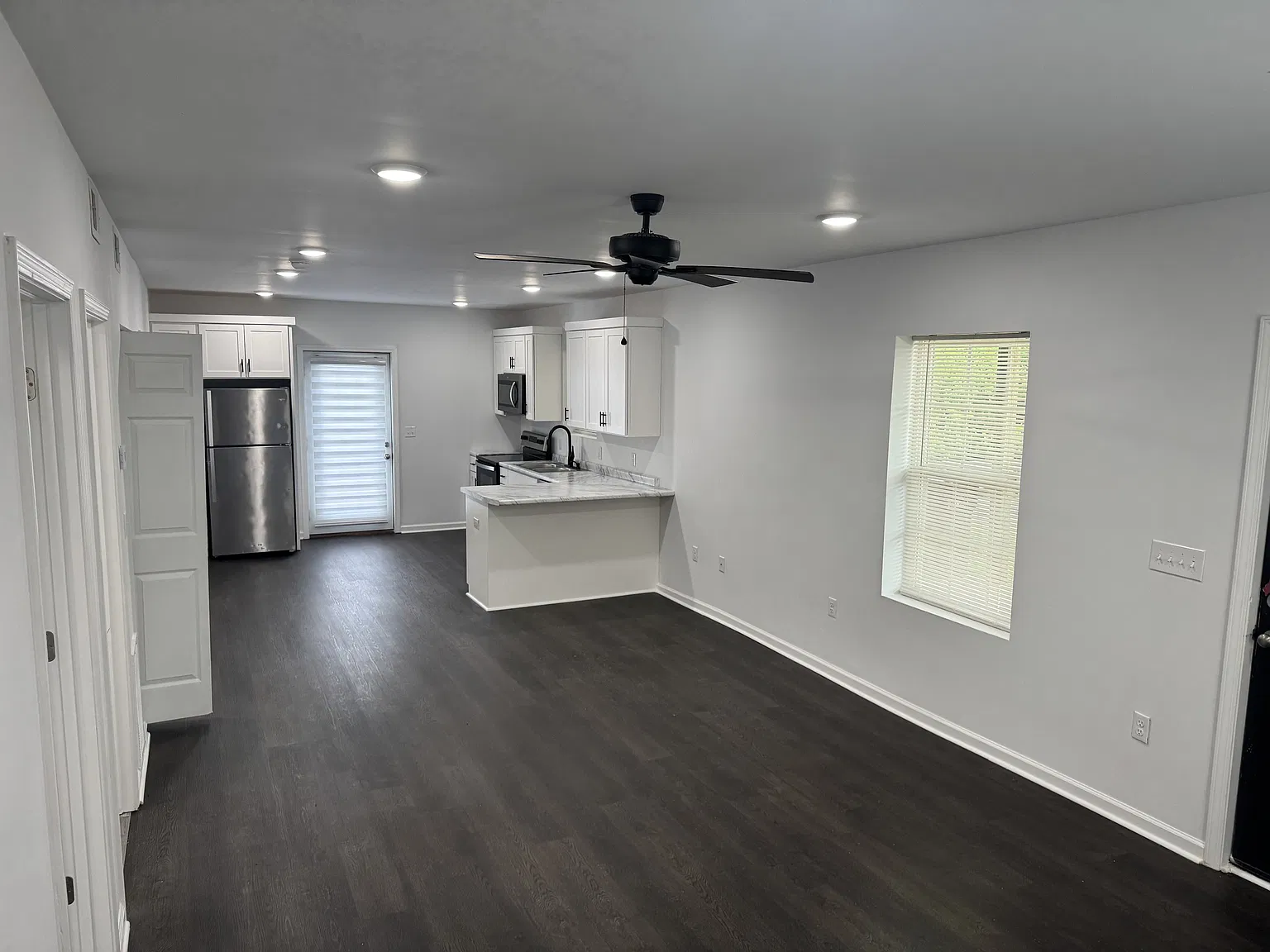 319 Randolph Street - A — Photo 2