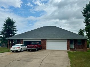 701-703 McLean Ct, Nixa, MO 65714