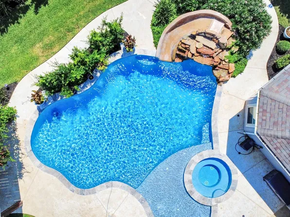 10 Lake Garda Drive, Missouri City, TX 77459