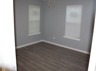 1101 Schieffer Ave, Fort Worth, TX 76110